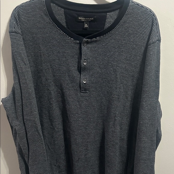 American Eagle Outfitters Black and Gray Striped Long Sleeve Henley - Picture 5 of 14